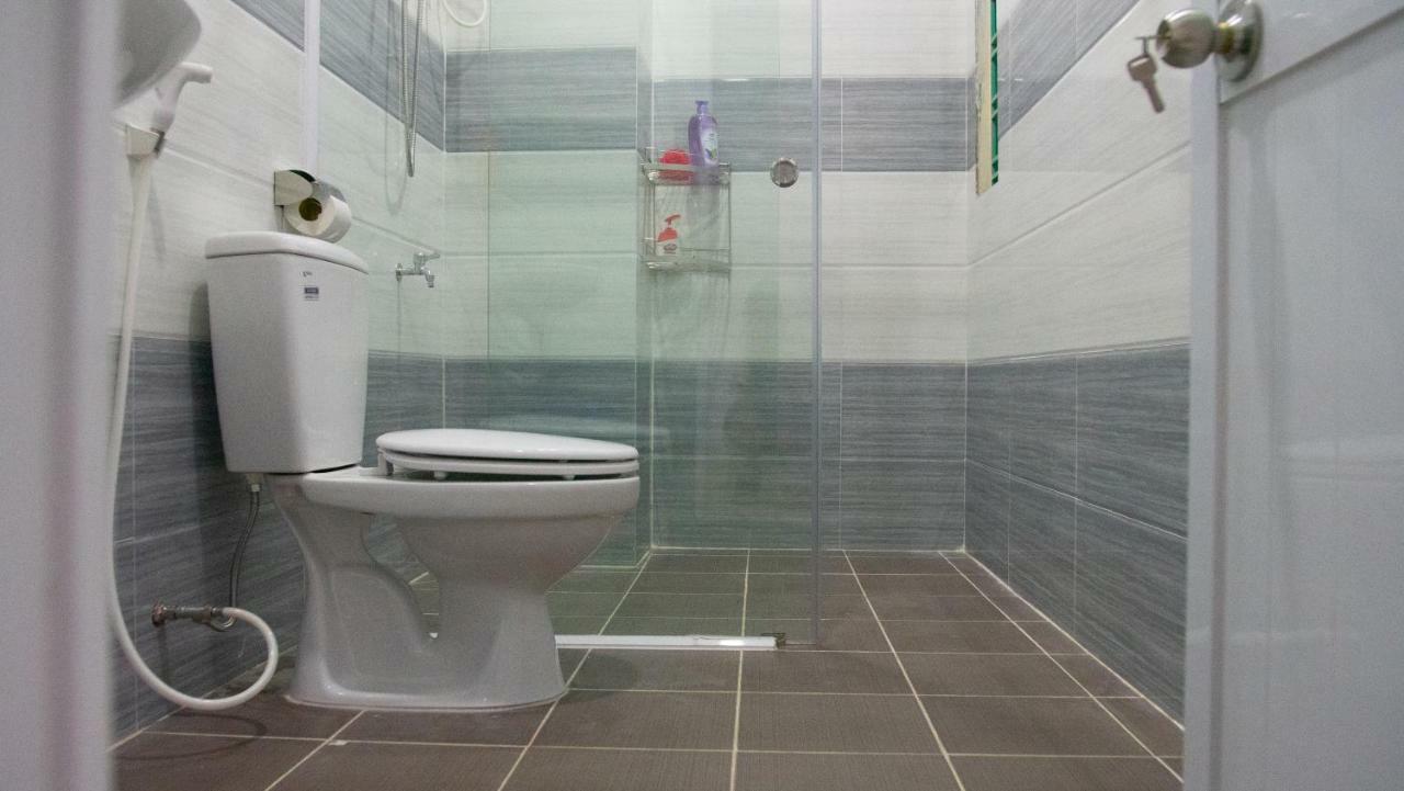Language Exchange Hostel 2 Хошимин Экстерьер фото