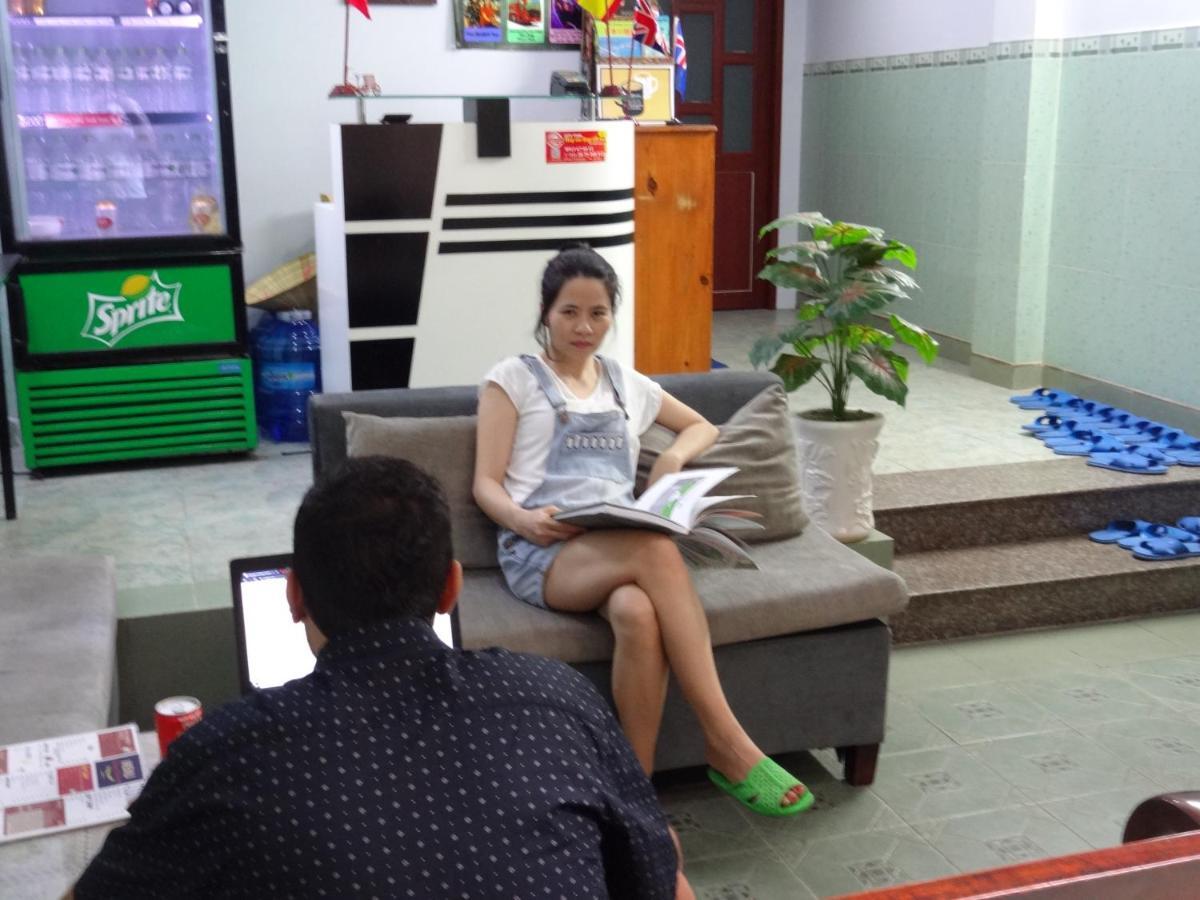 Language Exchange Hostel 2 Хошимин Экстерьер фото